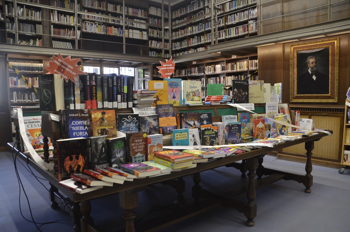 Exposicin libros infantiles y juveniles Ayuntamiento de Barbastro