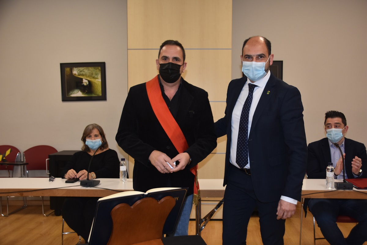 Toma posesin Adrin Cecconi Ayuntamiento de Barbastro