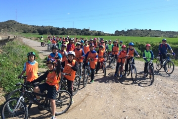 Alumnos del Alto Aragón hicieron un recorrido interurbano. 