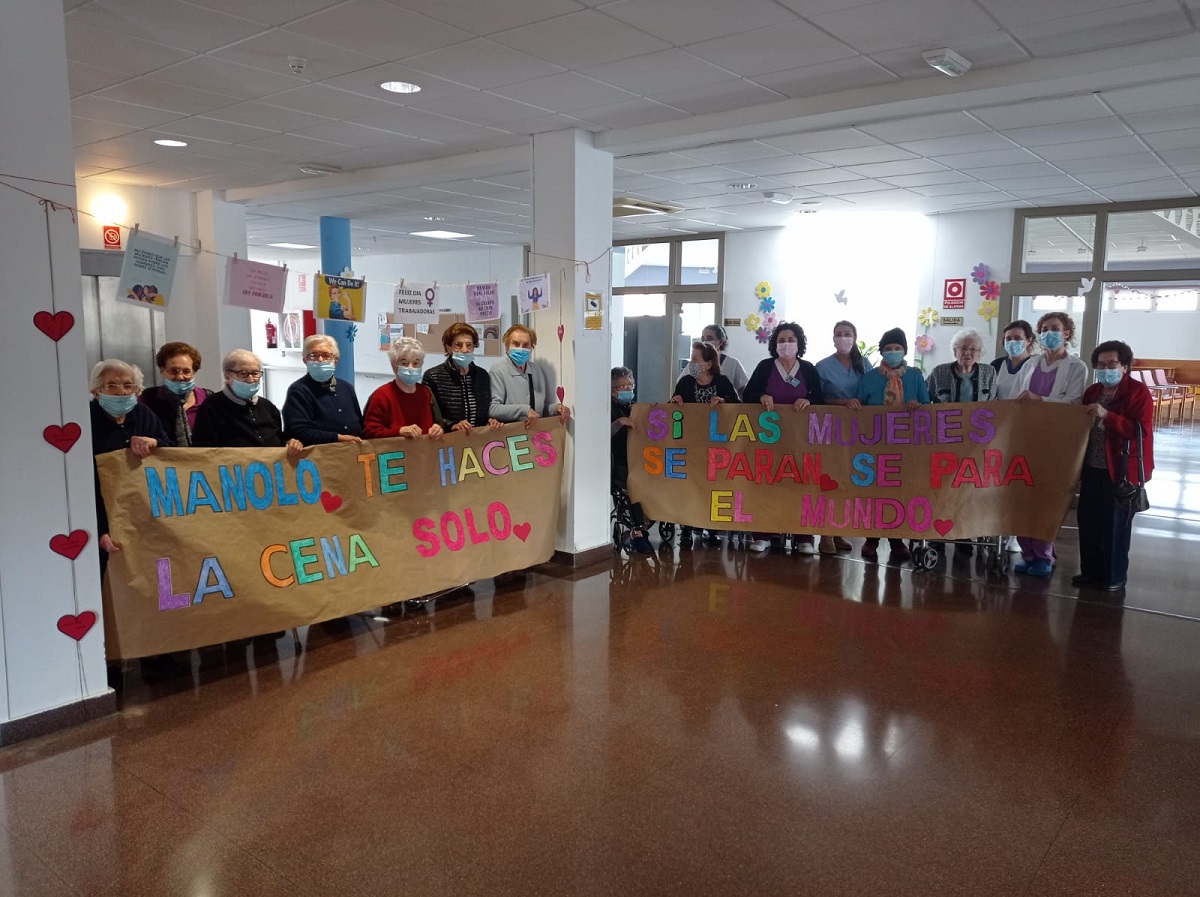 Celebracin del 8 M en la Residencia Municipal Las Huertas