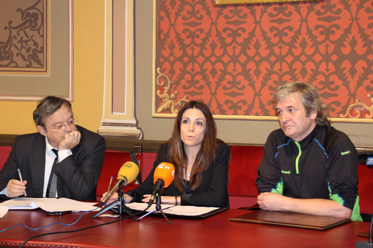 Bajén, Lasierra y Palacio durante la presentación