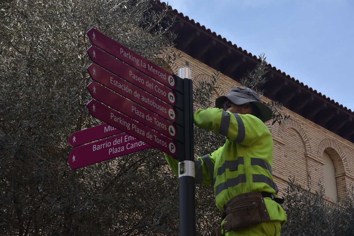 Otra colocacin seales Ayuntamiento de Barbastro